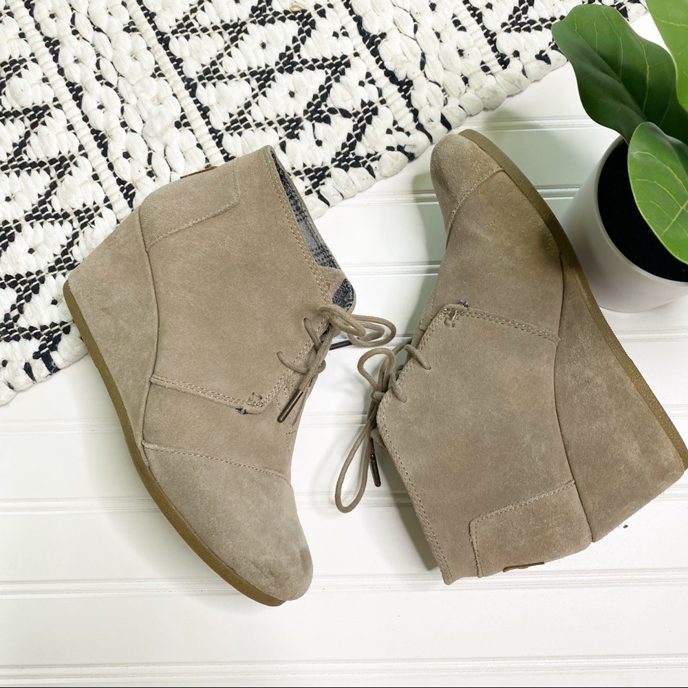 TOMS Tan Lace up wedge booties